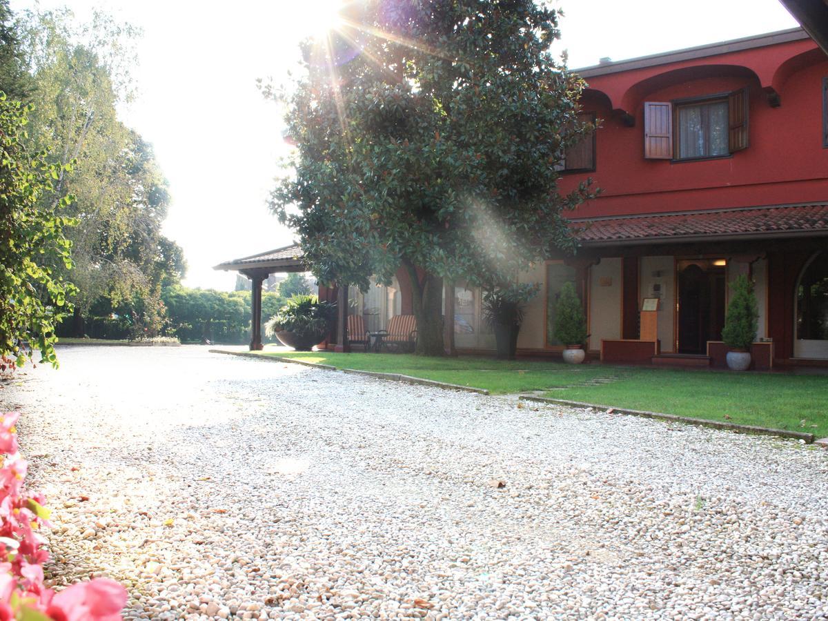 Hotel La Primula San Quirino Extérieur photo