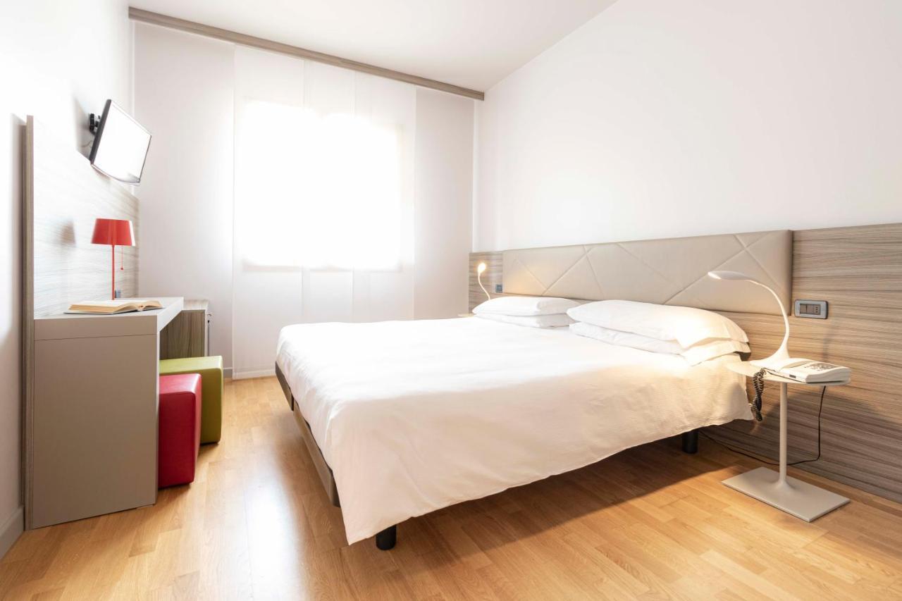Hotel La Primula San Quirino Extérieur photo